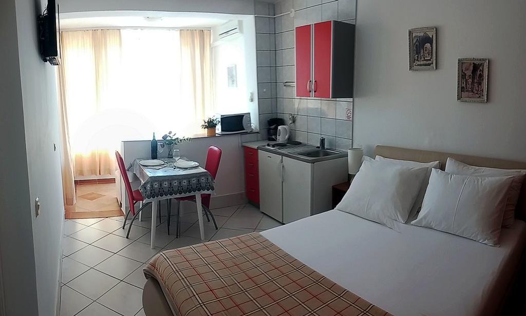 Apartmani Totic Crikvenica Exterior foto